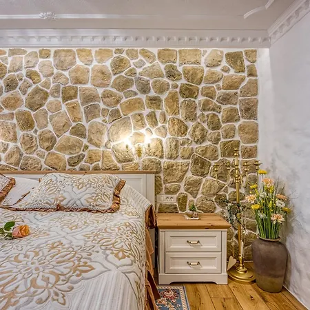 Royal Garden Апартаменты *