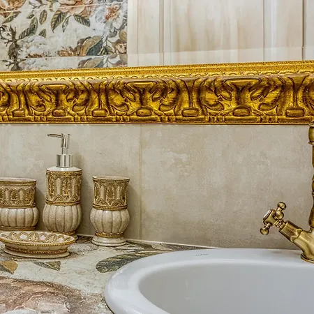 Апартаменты Royal Garden