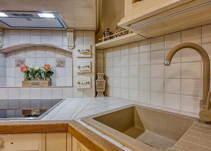 Royal Garden * Skofja Loka